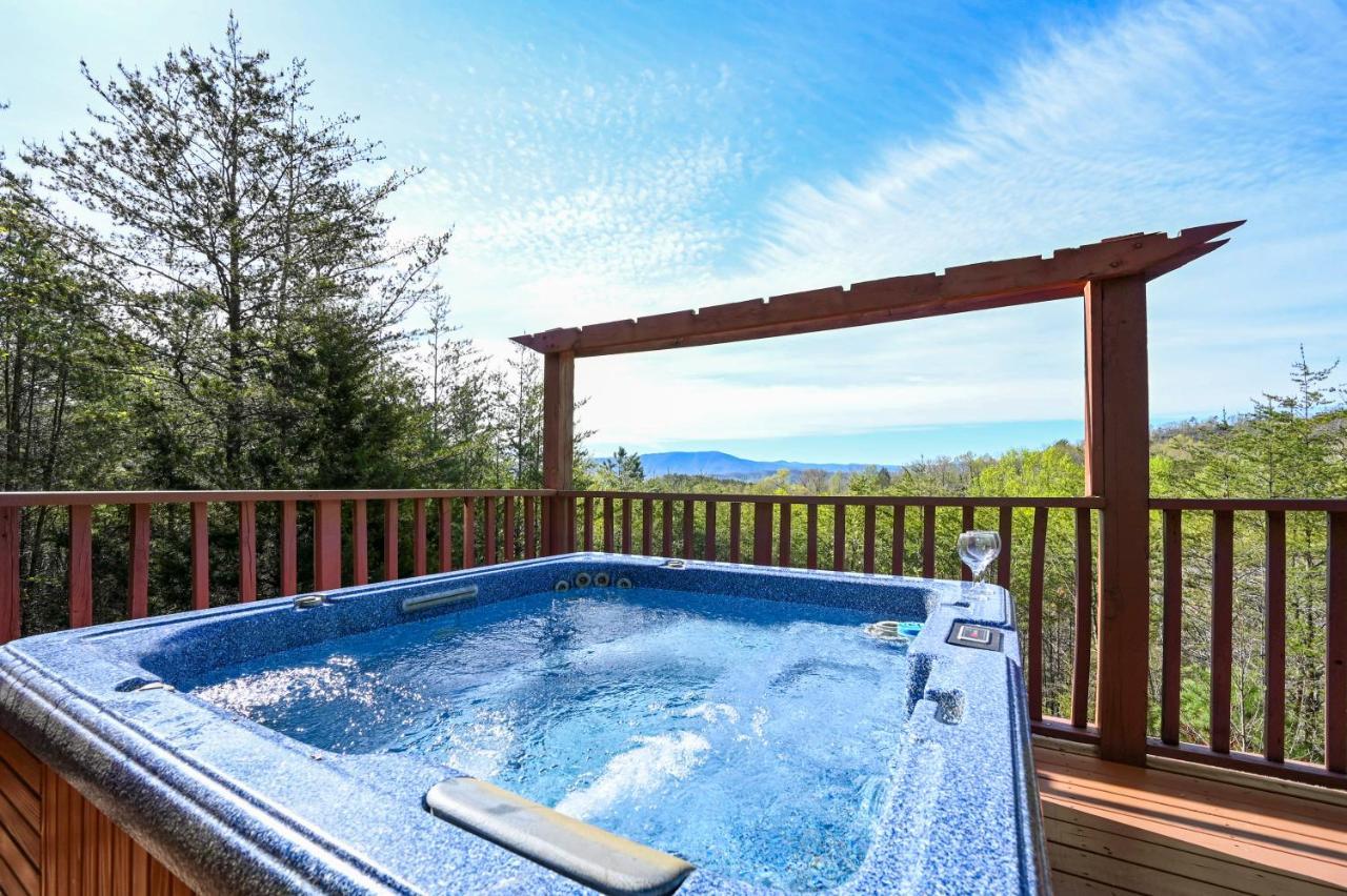 Private Mountain Cabin, Hot Tub Escape In The Smokies, With The View Sevierville Exteriér fotografie