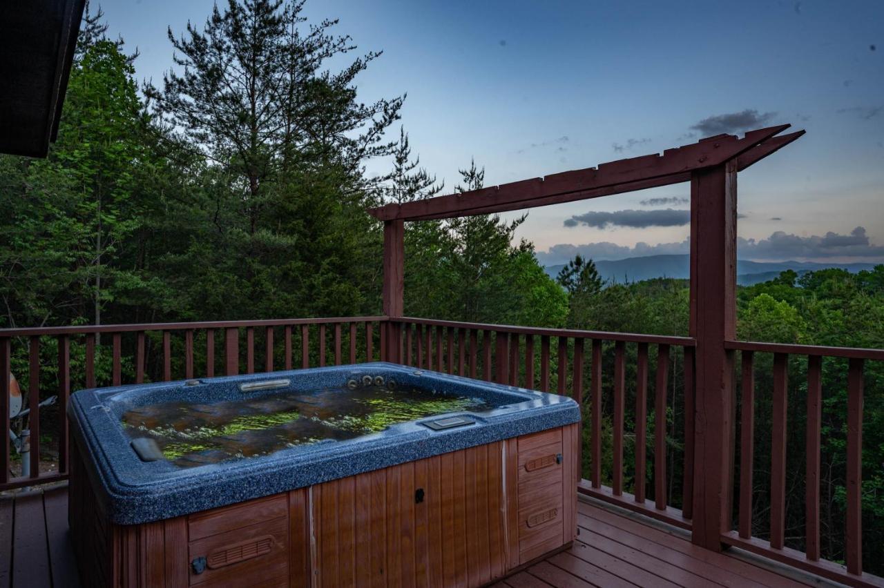 Private Mountain Cabin, Hot Tub Escape In The Smokies, With The View Sevierville Exteriér fotografie