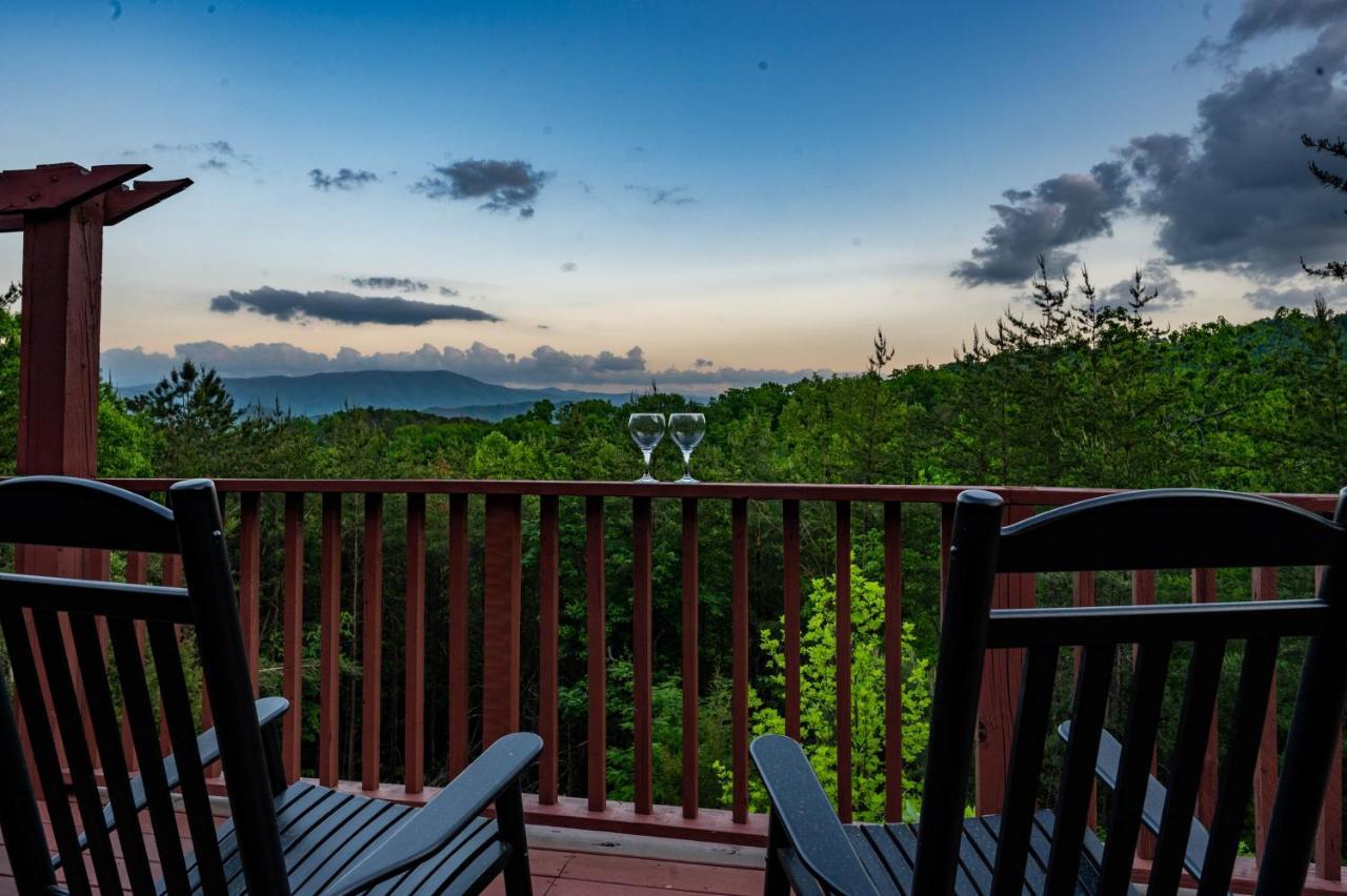 Private Mountain Cabin, Hot Tub Escape In The Smokies, With The View Sevierville Exteriér fotografie