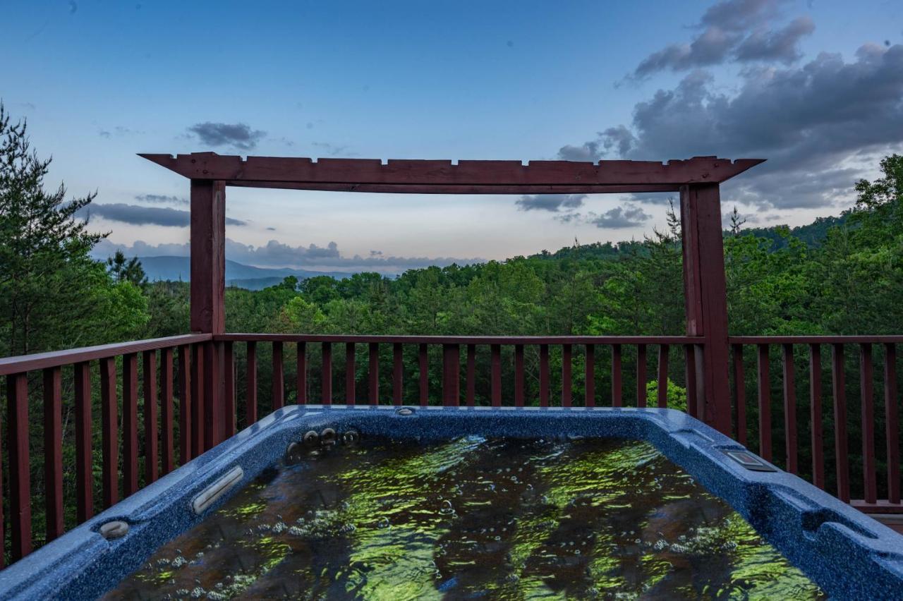 Private Mountain Cabin, Hot Tub Escape In The Smokies, With The View Sevierville Exteriér fotografie